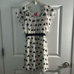 Pinky Short Sleeve Dress with Heart Print